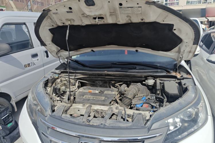 Used Honda CR-V 2013 2.4L two-wheel drive luxury version Engine Bay