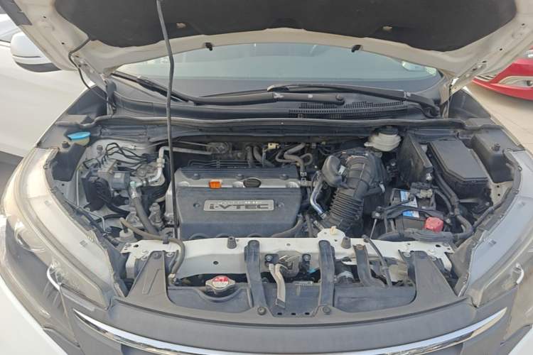 Used Honda CR-V 2013 2.4L four-wheel drive luxury version Engine Bay