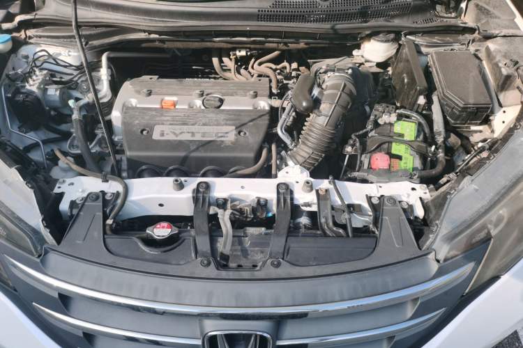 Used Honda CR-V 2013 2.4L four-wheel drive luxury version Engine Bay