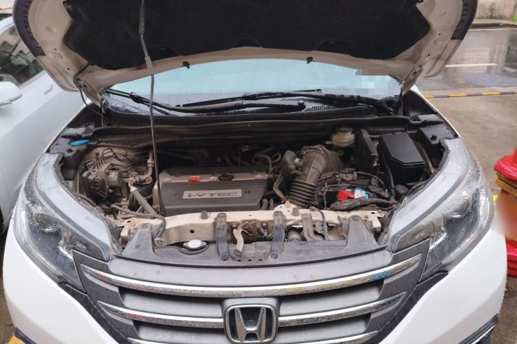 Used Honda CR-V 2013 2.4L four-wheel drive luxury version Engine Bay