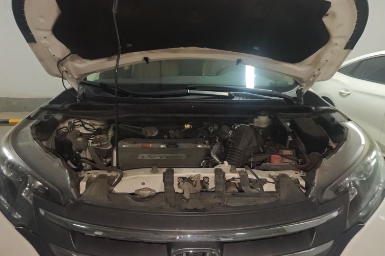 Used Honda CR-V 2013 2.4L four-wheel drive luxury version Engine Bay