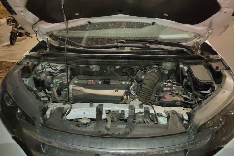 Used Honda CR-V 2013 2.4L four-wheel drive luxury version Engine Bay