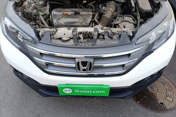 Used Honda CR-V 2013 2.4L four-wheel drive luxury version Engine Bay