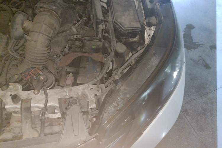 Used Honda CR-V 2013 2.4L four-wheel drive luxury version Engine Bay Left
