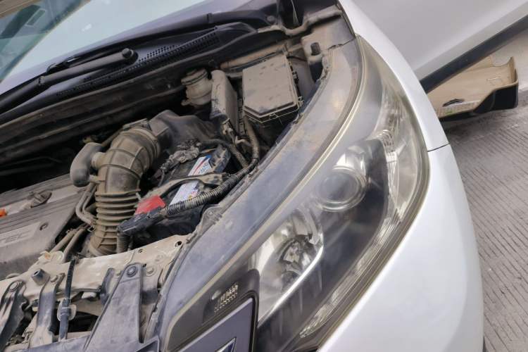Used Honda CR-V 2013 2.4L two-wheel drive luxury version Engine Bay Left