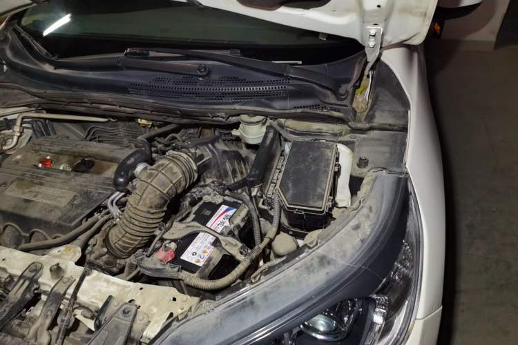 Used Honda CR-V 2013 2.4L Four-Wheel Drive Prestige Edition Engine Bay Left