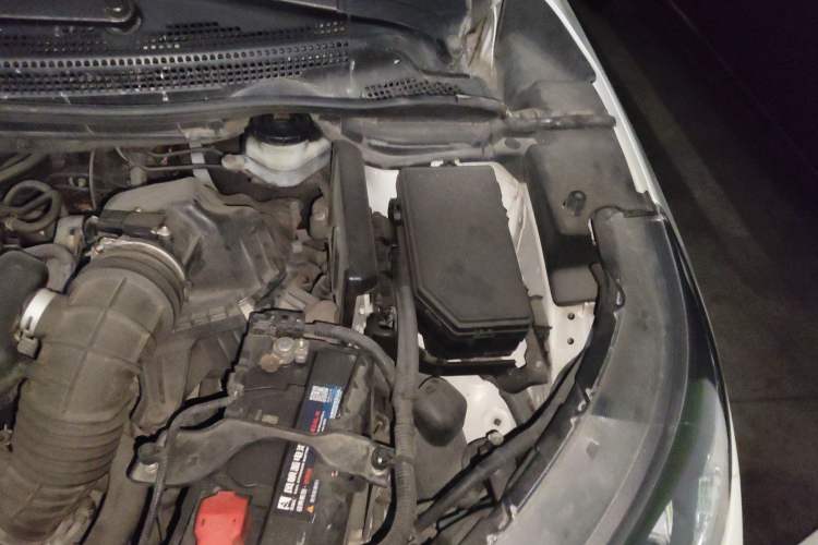 Used Honda CR-V 2013 2.4L two-wheel drive luxury version Engine Bay Left