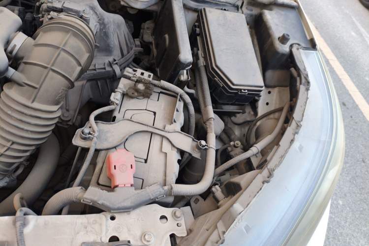 Used Honda CR-V 2013 2.4L four-wheel drive luxury version Engine Bay Left