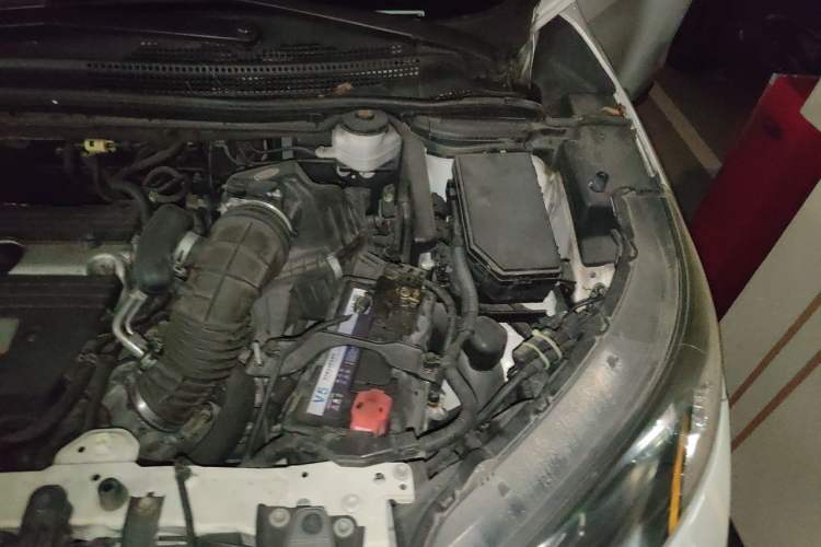 Used Honda CR-V 2013 2.4L two-wheel drive luxury version Engine Bay Left