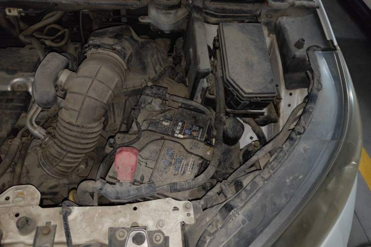 Used Honda CR-V 2013 2.4L two-wheel drive luxury version Engine Bay Left