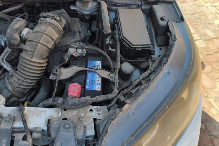 Used Honda CR-V 2013 2.4L four-wheel drive luxury version Engine Bay Left