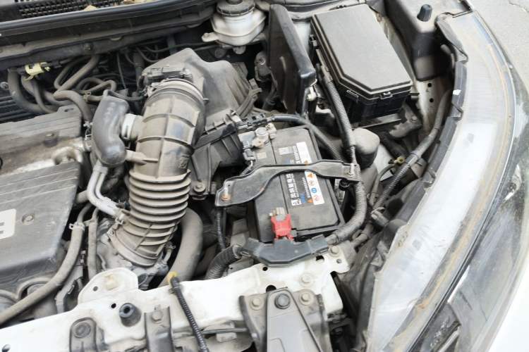 Used Honda CR-V 2013 2.4L two-wheel drive luxury version Engine Bay Left