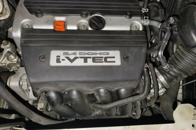 Used Honda CR-V 2013 2.4L two-wheel drive luxury version Engine Bay