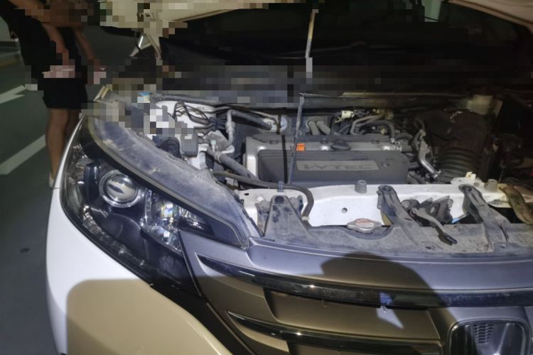Used Honda CR-V 2013 2.4L two-wheel drive luxury version Engine Bay Right