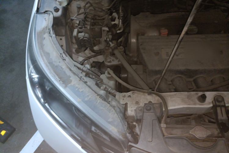 Used Honda CR-V 2013 2.4L four-wheel drive luxury version Engine Bay Right