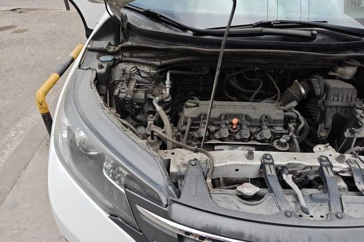Used Honda CR-V 2013 2.0L Four-wheel Drive Classic Edition Engine Bay Right