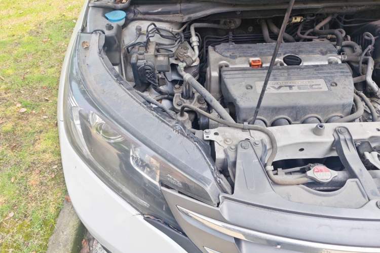 Used Honda CR-V 2013 2.4L four-wheel drive luxury version Engine Bay Right