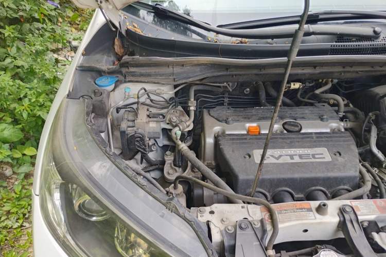 Used Honda CR-V 2013 2.4L two-wheel drive luxury version Engine Bay Right