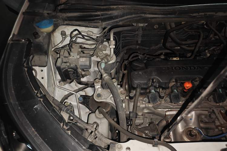 Used Honda CR-V 2013 2.0L 2WD Classic Edition Engine Bay Right