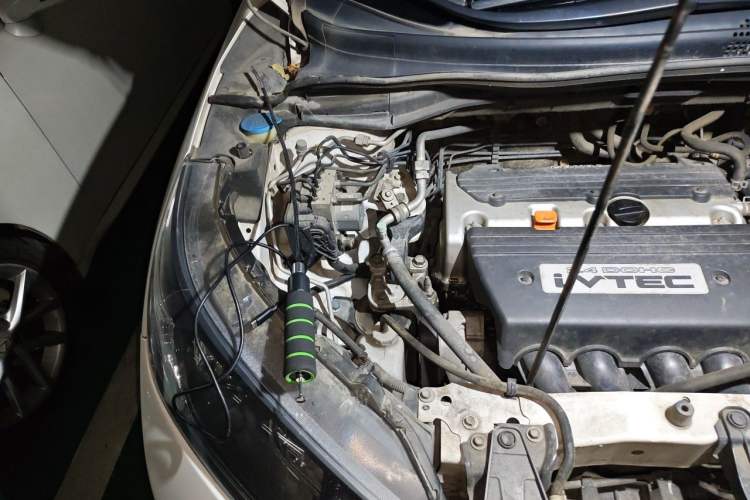 Used Honda CR-V 2013 2.4L two-wheel drive luxury version Engine Bay Right