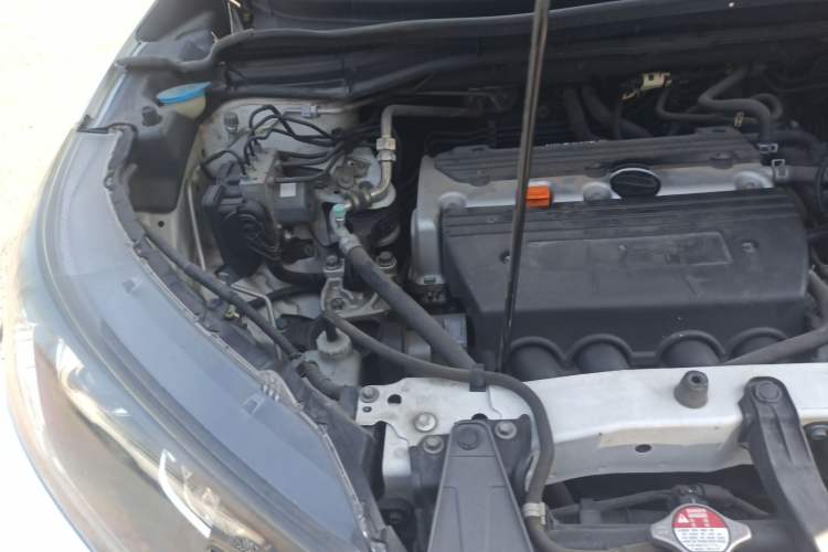 Used Honda CR-V 2013 2.4L four-wheel drive luxury version Engine Bay Right