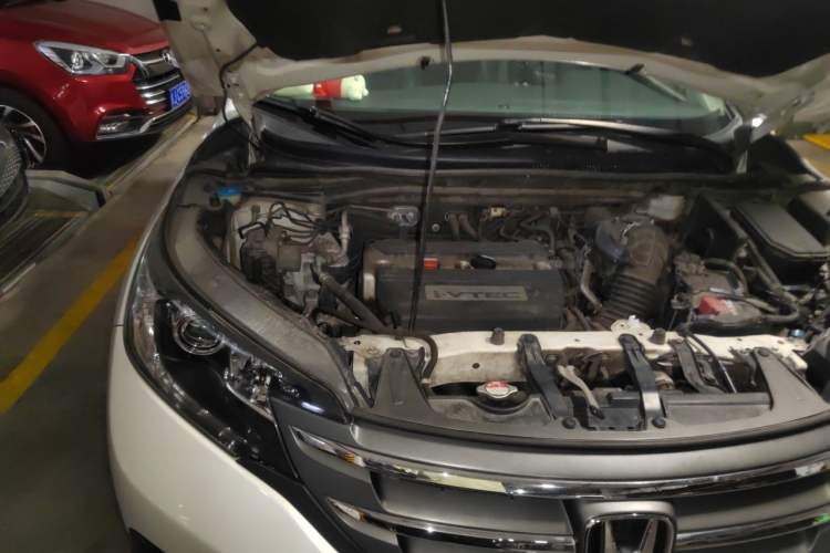 Used Honda CR-V 2013 2.4L two-wheel drive luxury version Engine Bay Right