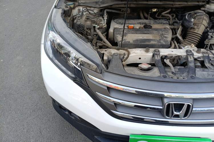 Used Honda CR-V 2013 2.4L four-wheel drive luxury version Engine Bay Right