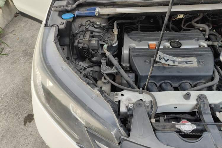 Used Honda CR-V 2013 2.4L two-wheel drive luxury version Engine Bay Right