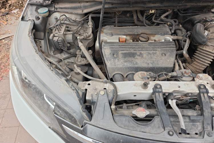 Used Honda CR-V 2013 2.4L two-wheel drive luxury version Engine Bay Right