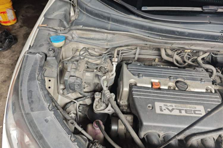 Used Honda CR-V 2013 2.4L four-wheel drive luxury version Engine Bay Right