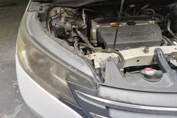Used Honda CR-V 2013 2.4L two-wheel drive luxury version Engine Bay Right