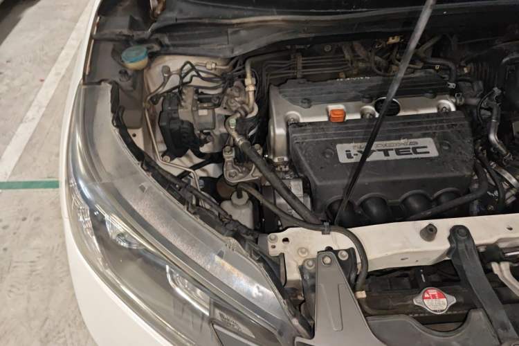 Used Honda CR-V 2013 2.4L four-wheel drive luxury version Engine Bay Right