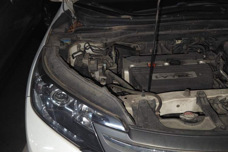 Used Honda CR-V 2013 2.4L four-wheel drive luxury version Engine Bay Right
