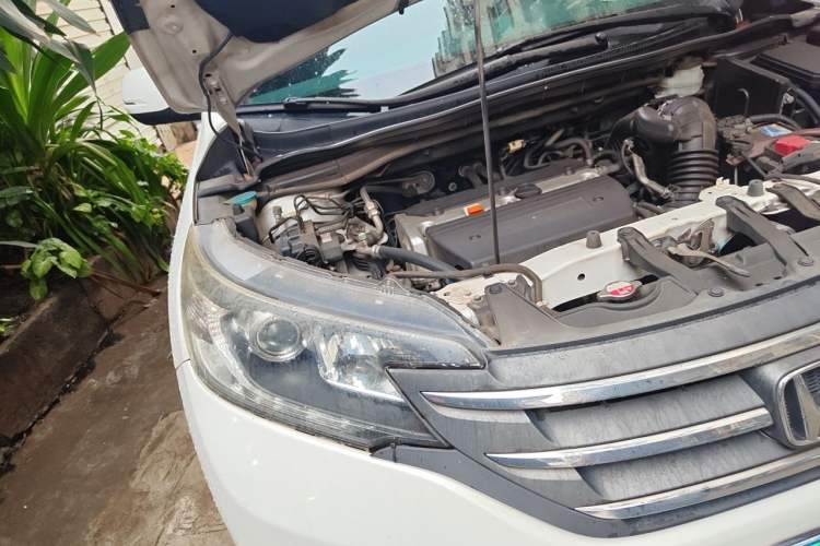 Used Honda CR-V 2013 2.4L four-wheel drive luxury version Engine Bay Right