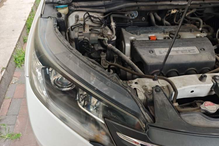 Used Honda CR-V 2013 2.4L two-wheel drive luxury version Engine Bay Right