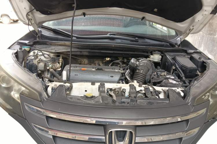 Used Honda CR-V 2013 2.4L two-wheel drive luxury version Engine Bay