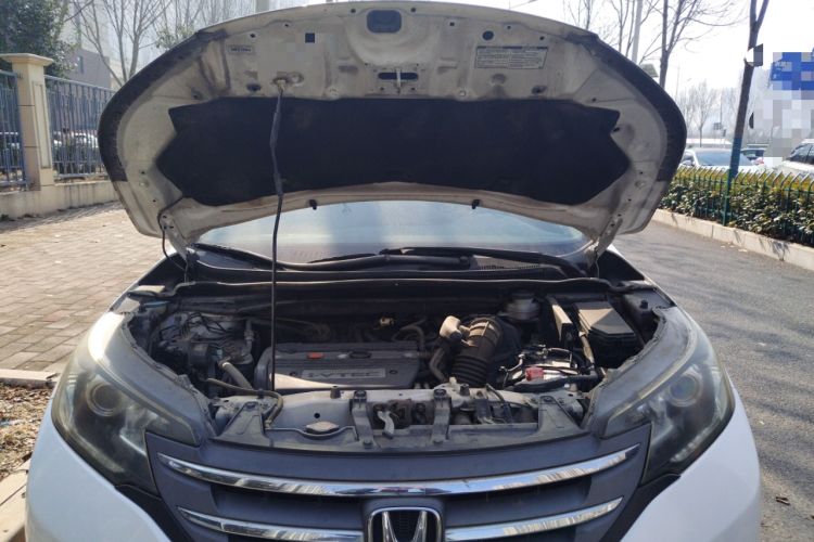 Used Honda CR-V 2013 2.4L two-wheel drive luxury version Engine Bay