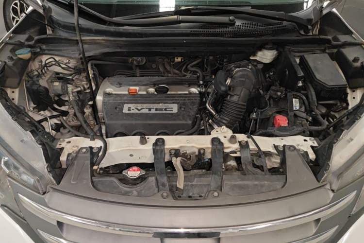 Used Honda CR-V 2013 2.4L four-wheel drive luxury version Engine Bay