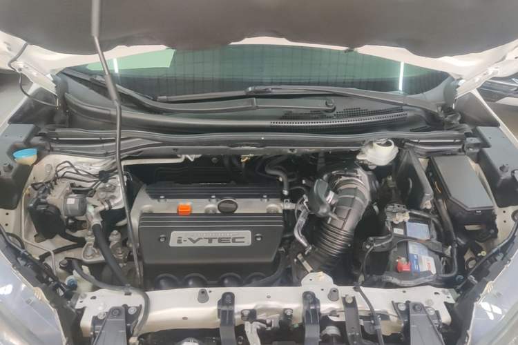Used Honda CR-V 2013 2.4L two-wheel drive luxury version Engine Bay