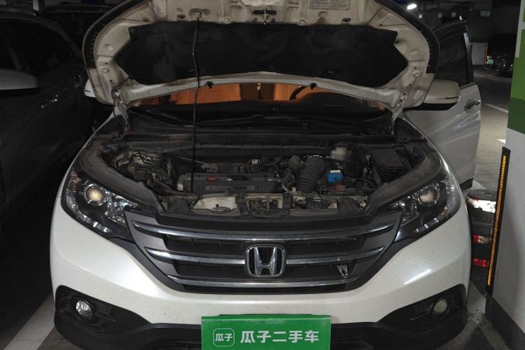 Used Honda CR-V 2013 2.4L four-wheel drive luxury version Engine Bay