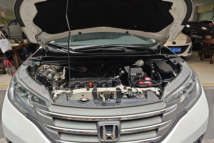 Used Honda CR-V 2013 2.0L 2WD Classic Edition Engine Bay