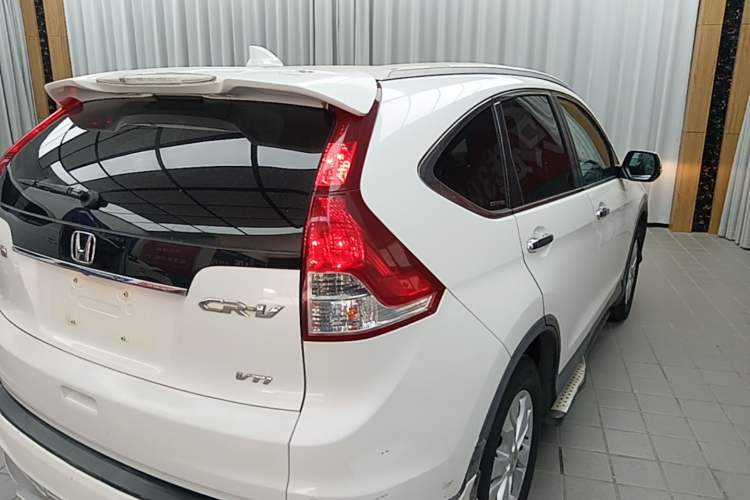 Used Honda CR-V 2013 2.4L two-wheel drive luxury version Exterior 3