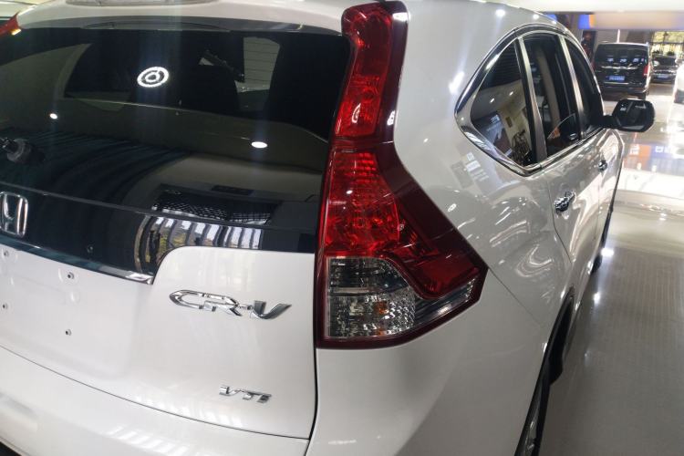 Used Honda CR-V 2013 2.4L two-wheel drive luxury version Exterior 3