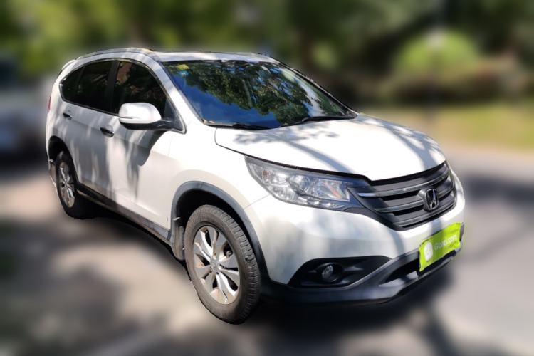 Used Honda CR-V 2013 2.4L two-wheel drive luxury version Front Right 45 Deg