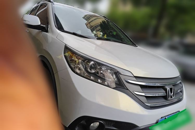 Used Honda CR-V 2013 2.4L two-wheel drive luxury version Front Right 45 Deg