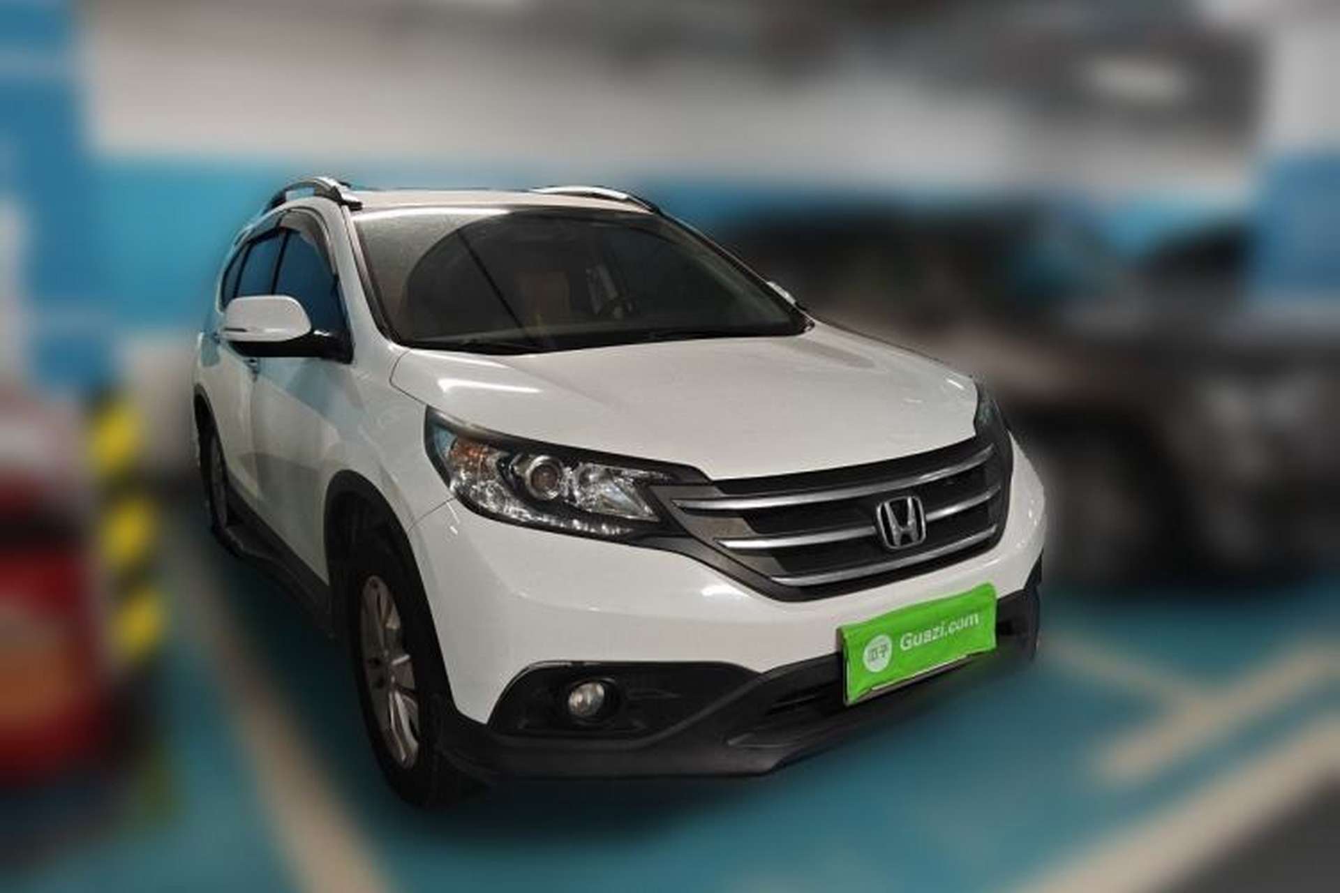 Used Honda CR-V 2013 2.4L two-wheel drive luxury version Front Right 45 Deg