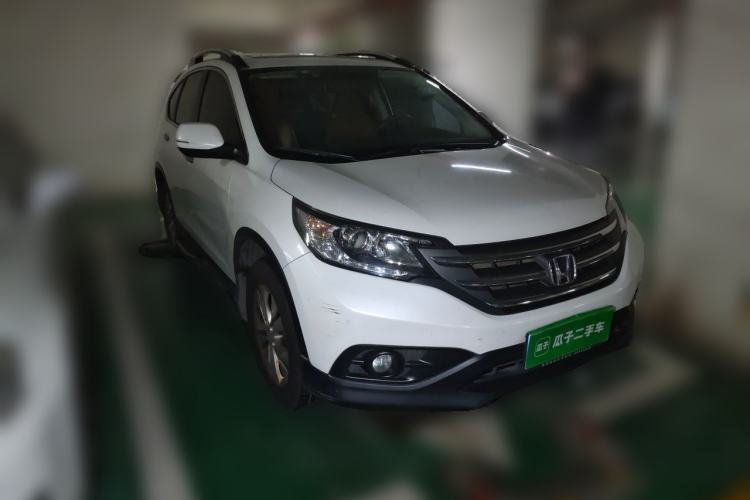 Used Honda CR-V 2013 2.4L two-wheel drive luxury version Front Right 45 Deg