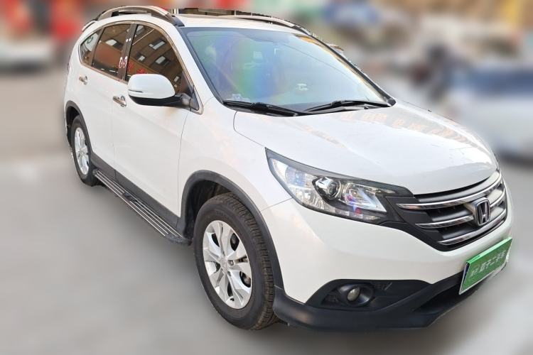 Used Honda CR-V 2013 2.4L two-wheel drive luxury version Front Right 45 Deg