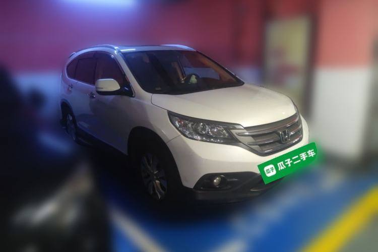 Used Honda CR-V 2013 2.4L two-wheel drive luxury version Front Right 45 Deg
