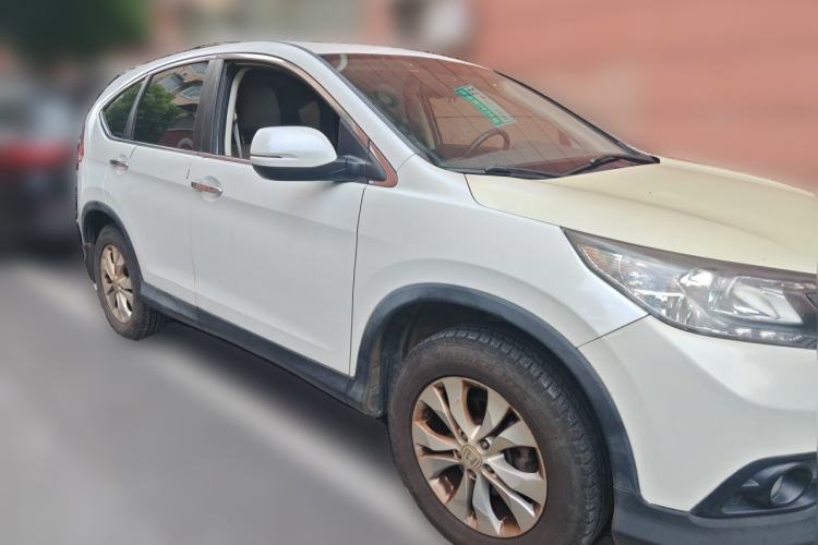 Used Honda CR-V 2013 2.4L two-wheel drive luxury version Front Right 45 Deg